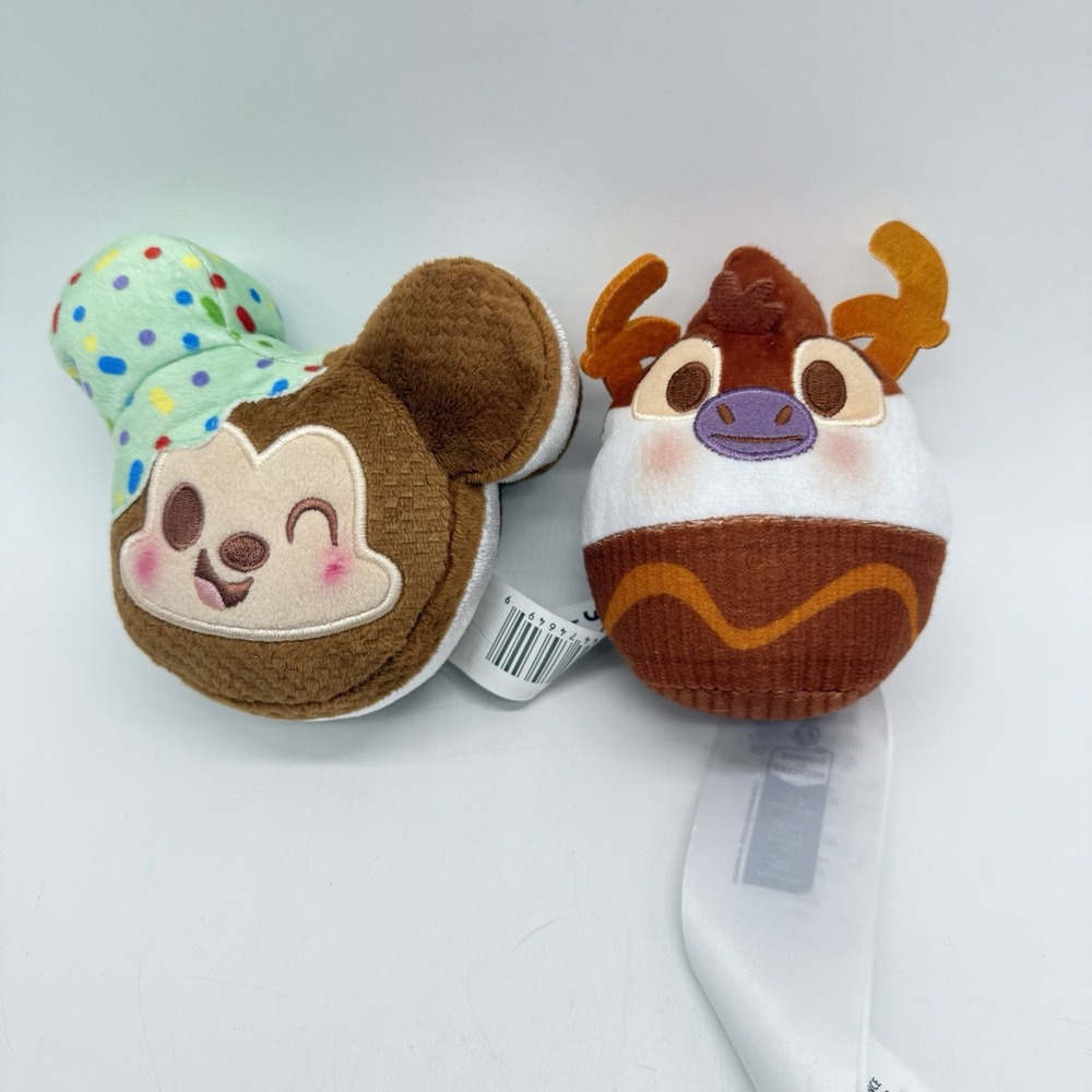 Disney Munchlings Sleighin' Sweets Sven & Mickey Mouse Ice Cream Sanwhich Plush